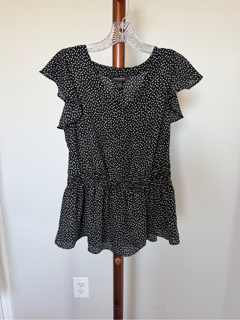 Banana Republic Black & White Dotted Flutter Sleeve Peplum Blouse
